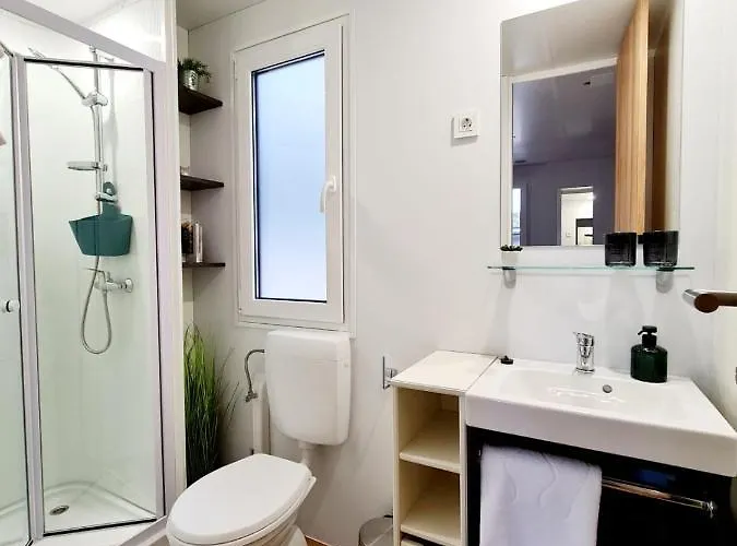 Mobile Homes Adriatic , Porton Biondi -rovinj Camping *