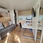 Mobile Homes Adriatic , Porton Biondi -rovinj Kemp *